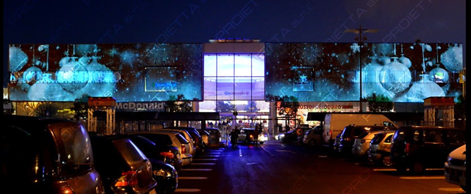 Уличный проектор для рекламы на фасаде PROIETTA monster 2500w